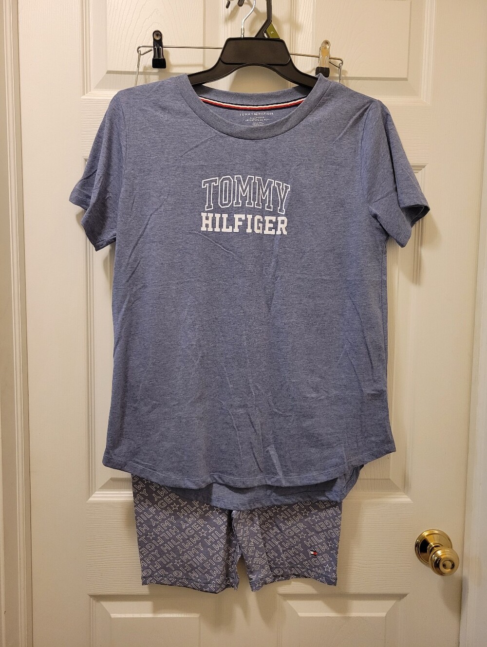 NWT womens Sz. Med. Tommy Hilfiger Lounge/pajama Set